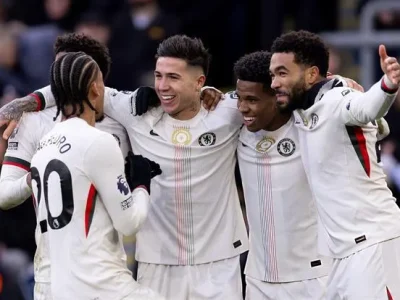 Chelsea Thắng Đậm 3-1 Dưới Tay Liam Rosenior: HLV Tiết Lộ Bí Quyết Và Lời Khen Đặc Biệt Cho Sao Trẻ