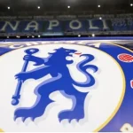 SỐC: CĐV Chelsea nhập viện trước trận Napoli, CLB lên tiếng cảnh báo khẩn 1
