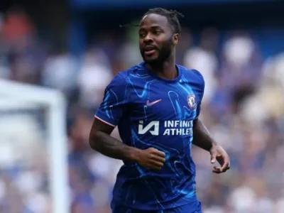 Raheem Sterling Chính Thức Rời Chelsea: Chương Mới Cho Siêu Sao Anh Quốc