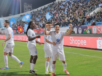 HLV Mauro Jeronimo: ‘Tự hào về Nam Định’, tiết lộ lý do Xuân Son ngồi ngoài gây sốc