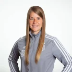 HLV Marie-Louise Eta: Nữ tướng đầu tiên cầm quân tại Bundesliga, viết nên lịch sử bóng đá Đức 1