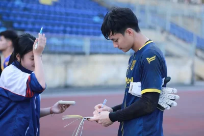 Cao Văn Bình 'cháy' hết mình, SLNA quyết tâm 'săn' 3 điểm trước Hà Nội FC 1