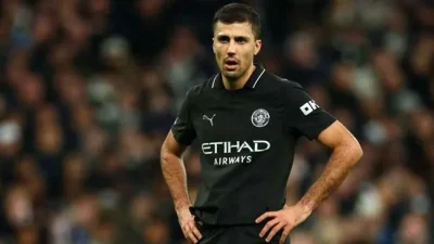 Rodri 'bùng nổ' chỉ trích trọng tài, Man City lại bị VAR 'bắt nạt' sau trận hòa nghẹt thở với Tottenham 1