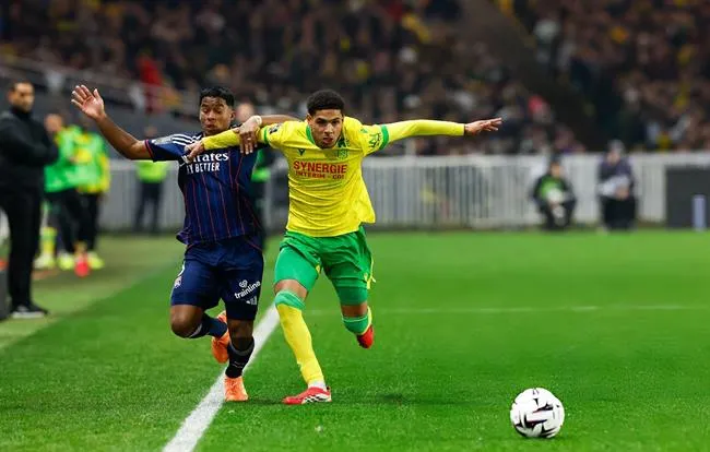 Endrick thoát án phạt nặng sau tấm thẻ đỏ đầu tiên tại Lyon 1