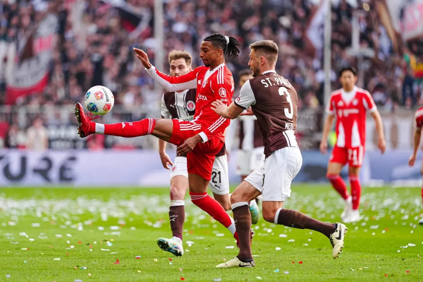 Michael Olise đang là một trong những cầu thủ đáng xem nhất thế giới 1